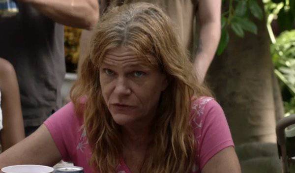 Dale Dickey as Aunt Ronnie in Shameless